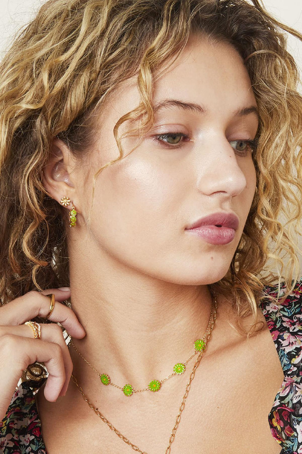 Boucles d'oreilles brillantes en acier inoxydable Diasy