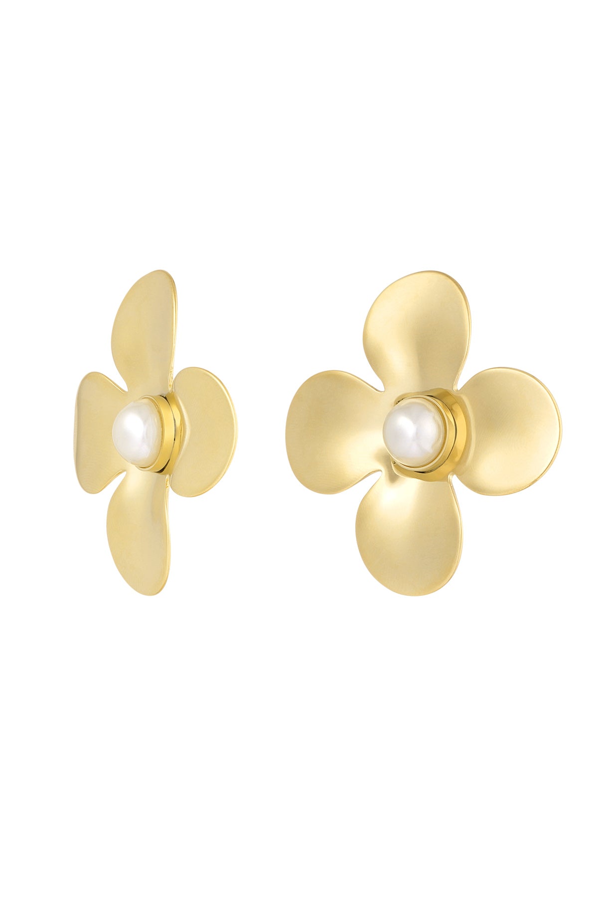 boucles d'oreilles déclaration perle florale