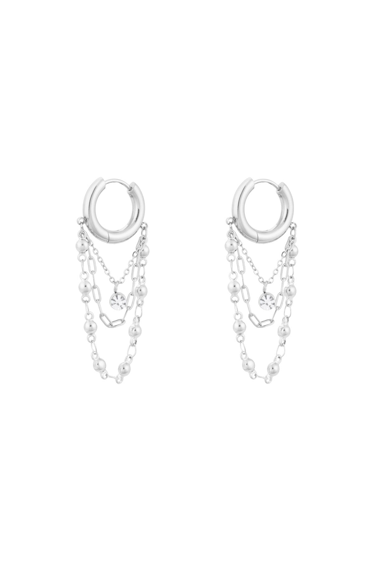 boucles d'oreilles enchaînées