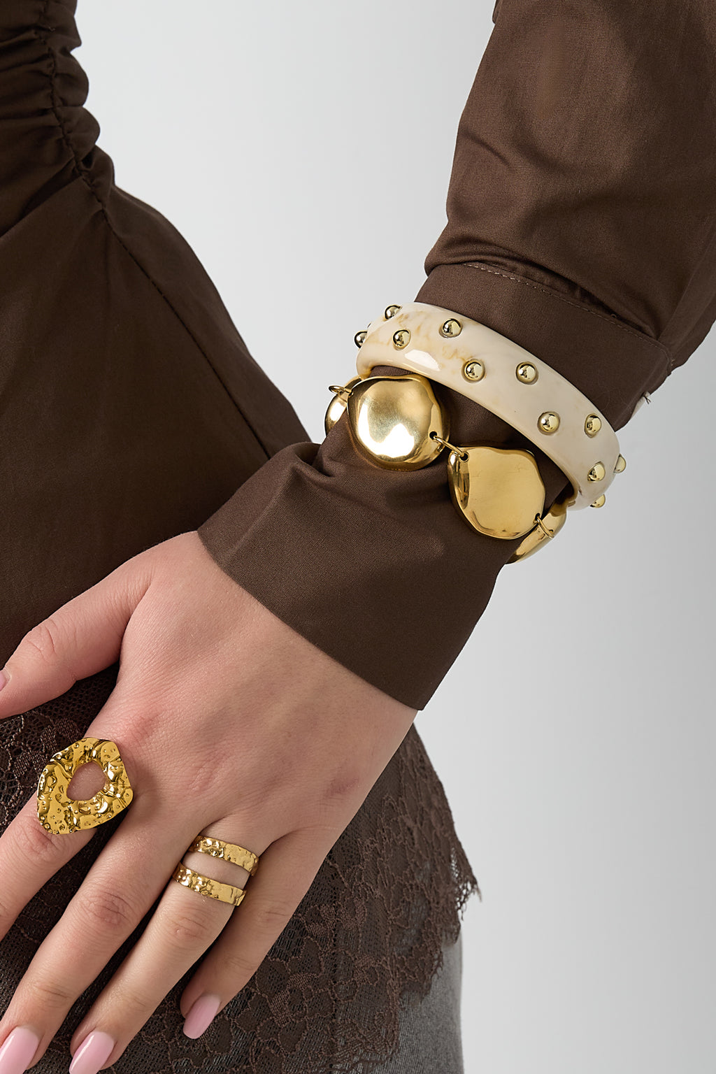 Collier avec perles rustiques asymétriques