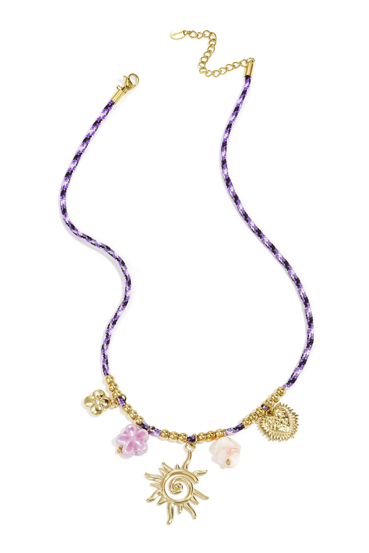 Collier en cordon coloré avec pendentifs de différentes couleurs violettes
