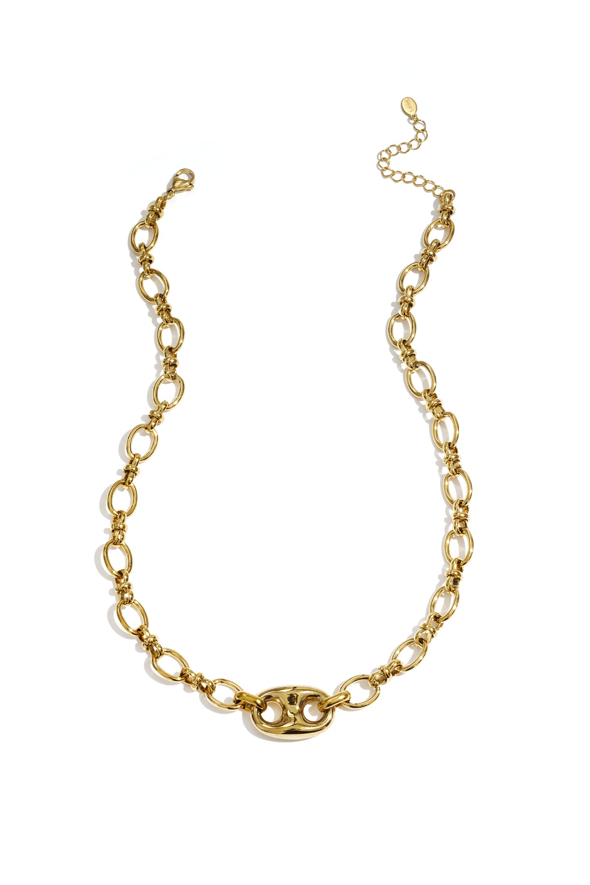 Collier orné de boutons