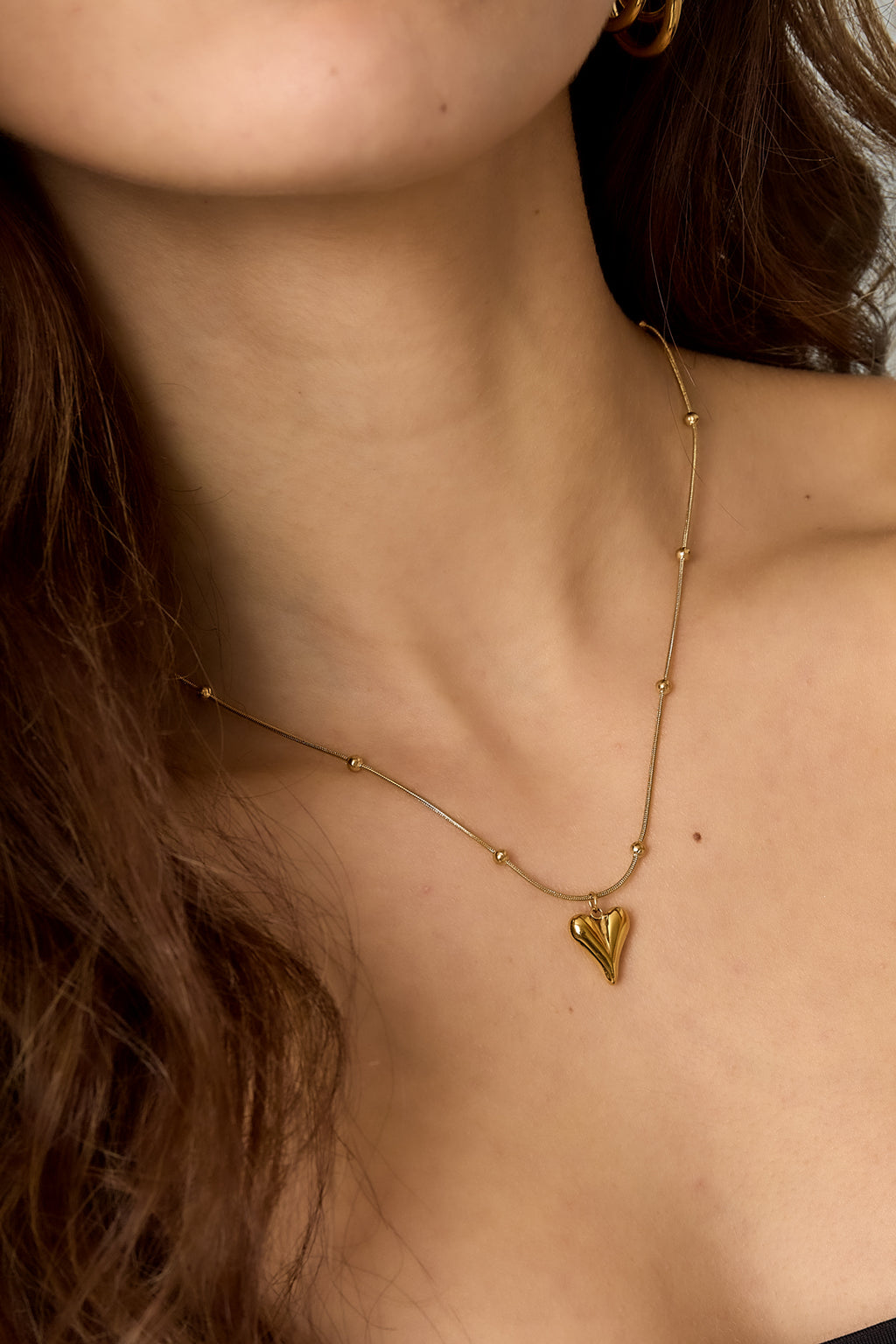Collier petite boule avec coeur - doré