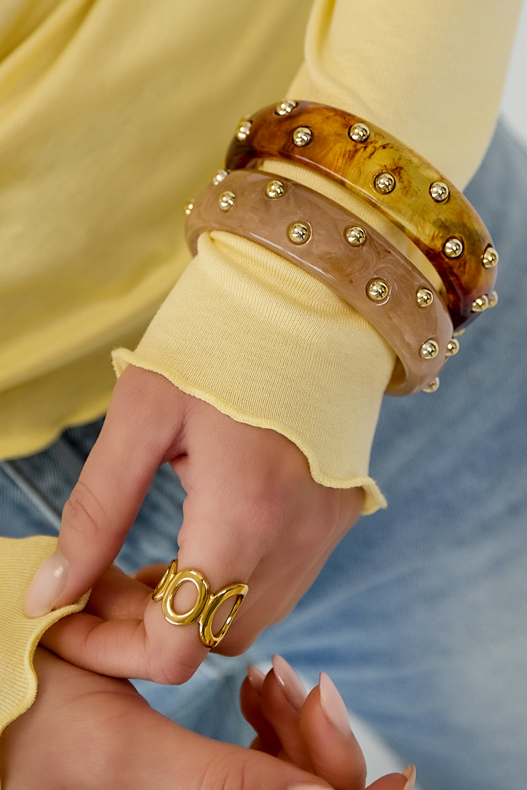 Bracelets à détails pointillés