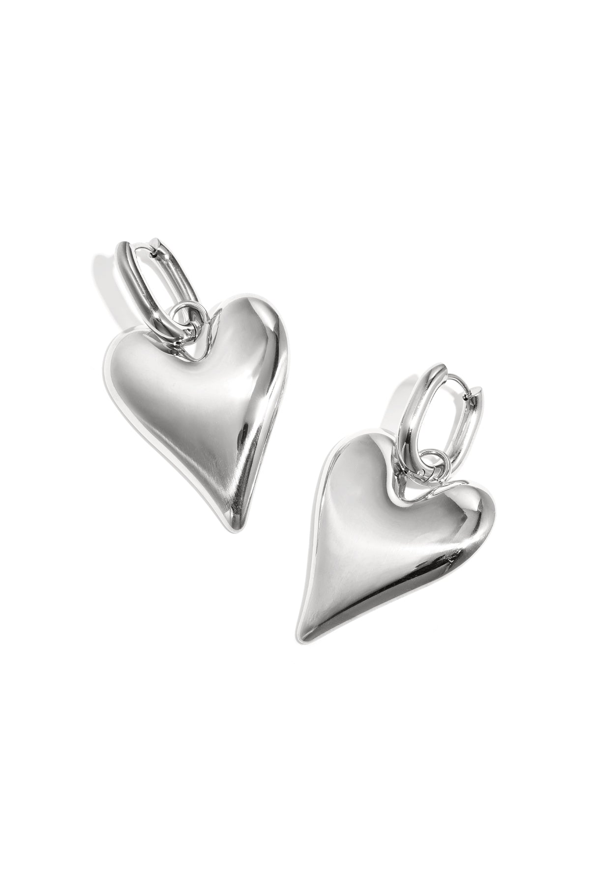 Boucles d'oreilles pendantes en acier inoxydable en forme de cœur, collection décontractée et simple pour femmes
